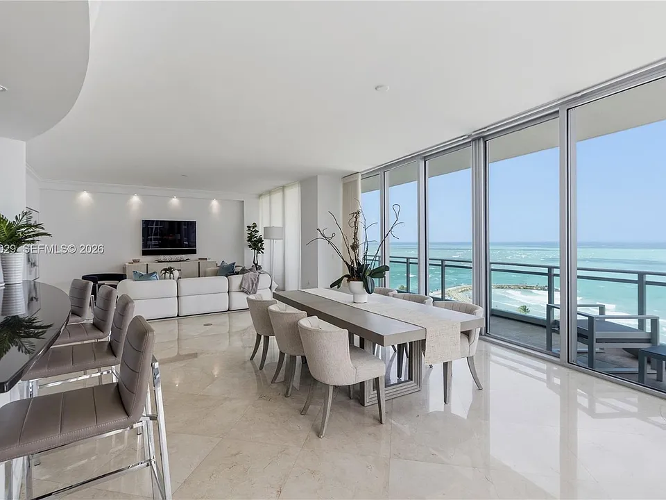 10295 Collins Ave #801