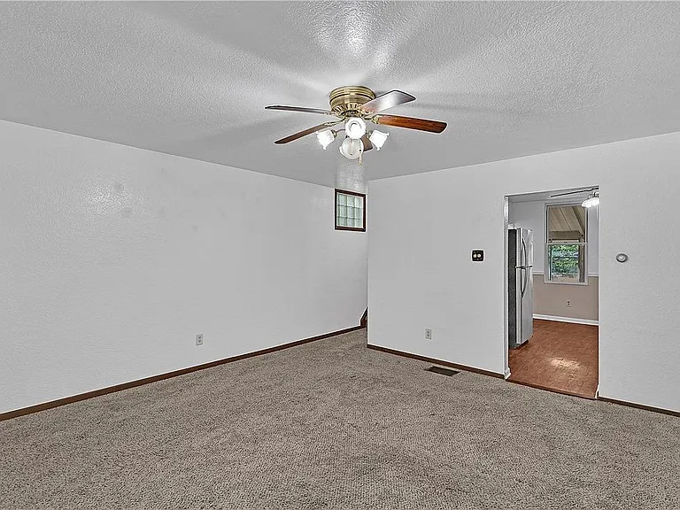 204 Johnston Ave — Photo 14
