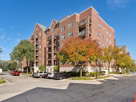 2nd image of 410 W Mahogany Ct Unit 608