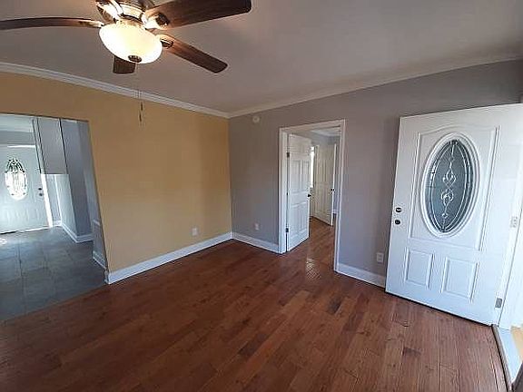 3rd image of 2524 Forestdale Ave