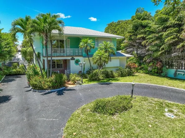 401 SE Atlantic Drive N, Lantana, FL 33462