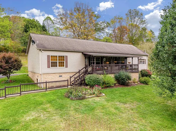 1252 Monumental Rd, Fairmont, WV 26554