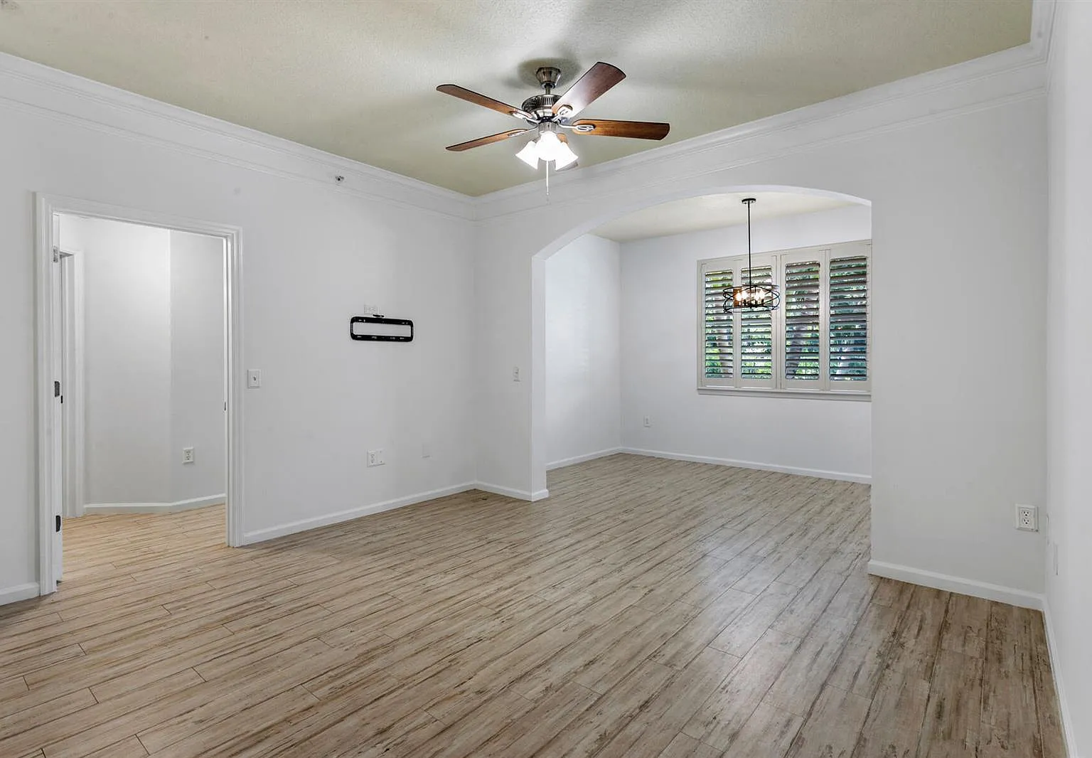 2 bed, 1149 sqft, $2,750 — Photo 3