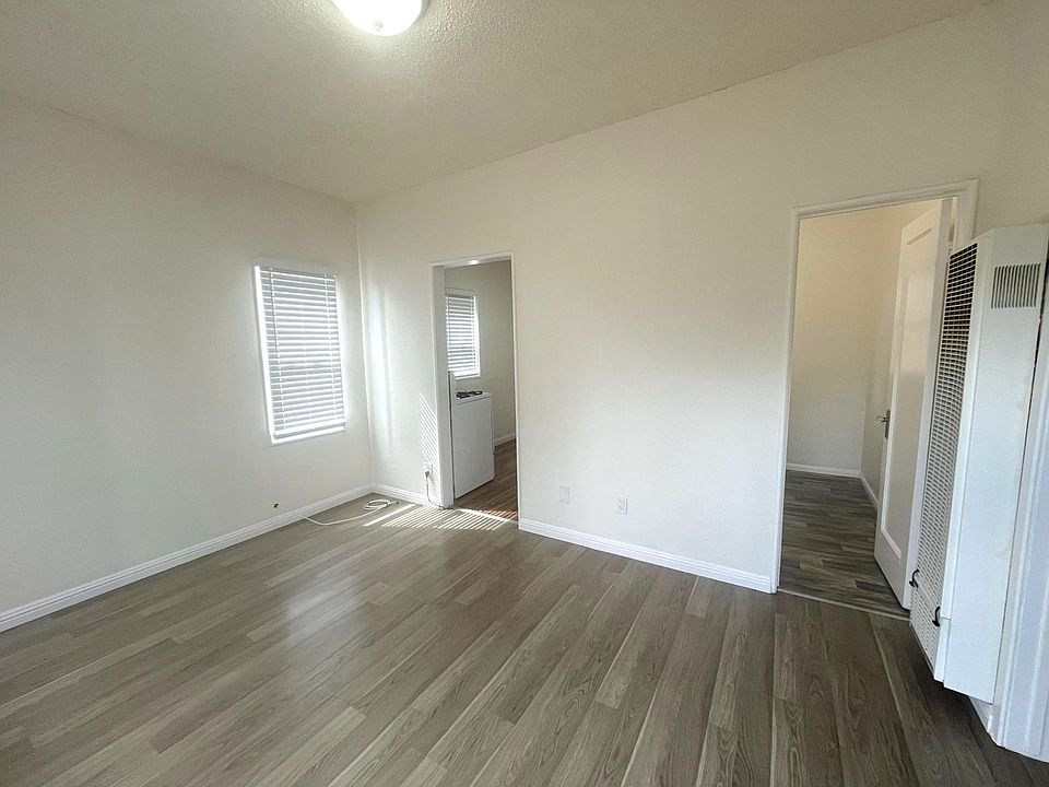 1st image of 767 E Sunrise Blvd #8