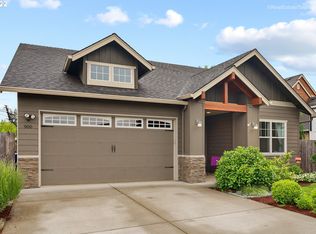 900 SE Pineview Ct, Estacada, OR 97023