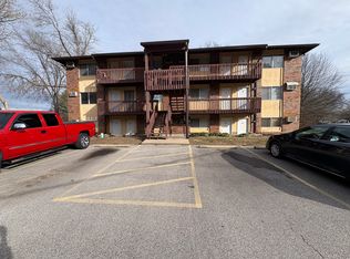 4500 W Washington St #A8, Belleville, IL