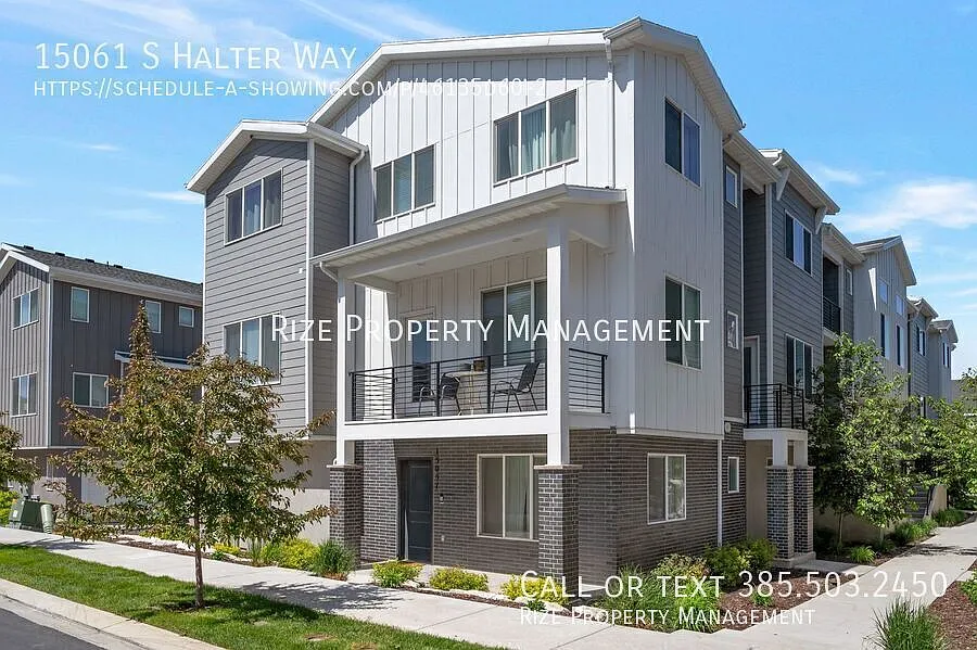 Daydreaming about your new life at 15061 s Halter Way? — Photo 1