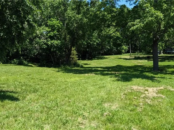 N Taylor St, Pleasant Hill, MO 64080