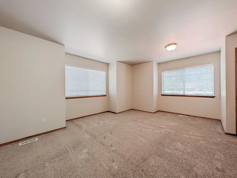 1218 147th Pl SW — Photo 13