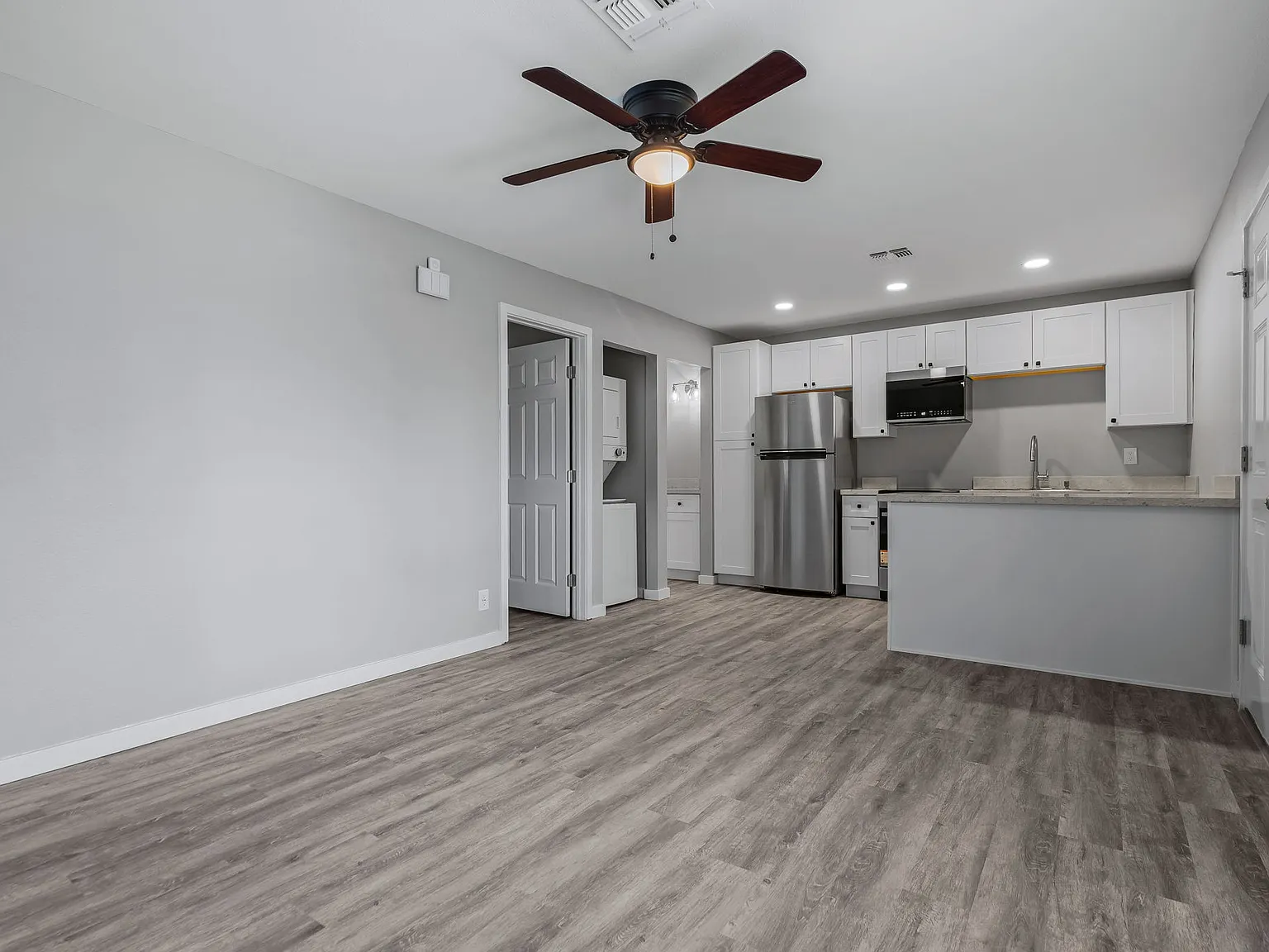 1940 W Amelia Ave Phoenix AZ 85015 — Photo 3