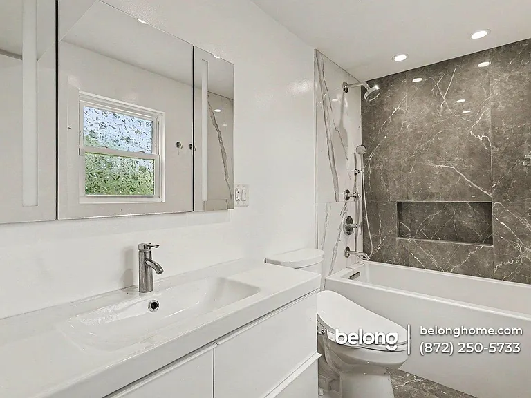 21W546 Bemis Rd — Photo 6