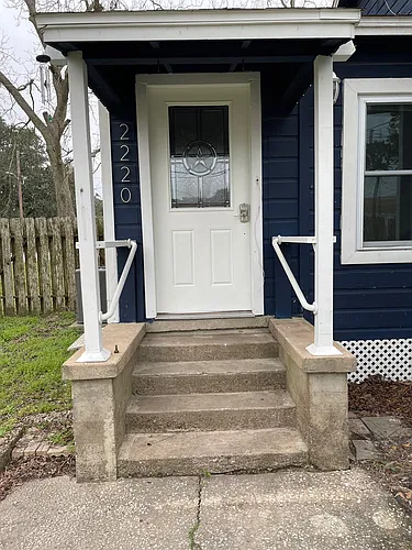 2220 Gloria Ave Photo 1