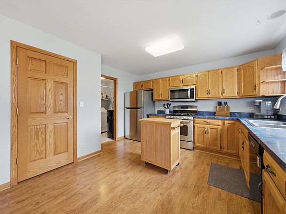 5th image of 25752 S Taft St