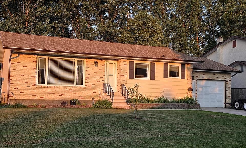1st image of 219 Parkside Dr