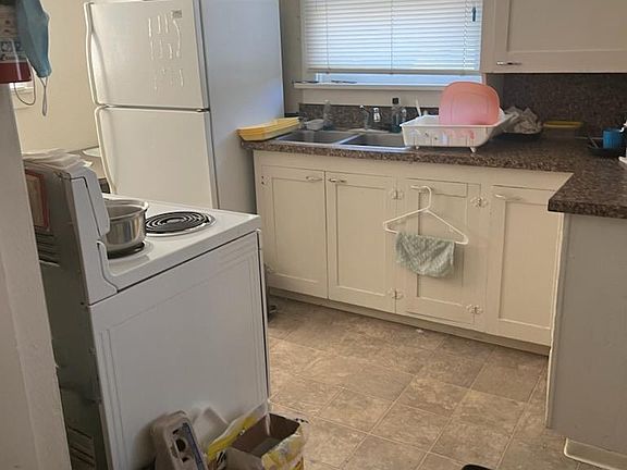 5th image of 1711 2nd St S APT 3