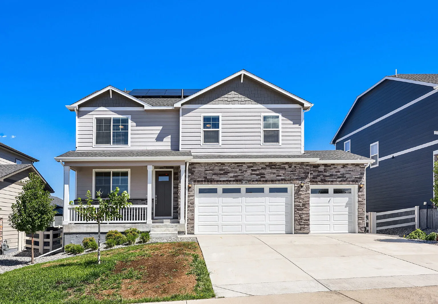 5 bed, 3.0 bath, 2652 sqft, $4,395 — Photo 1