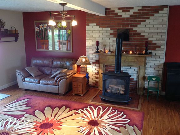 3rd image of 149 Estates Dr