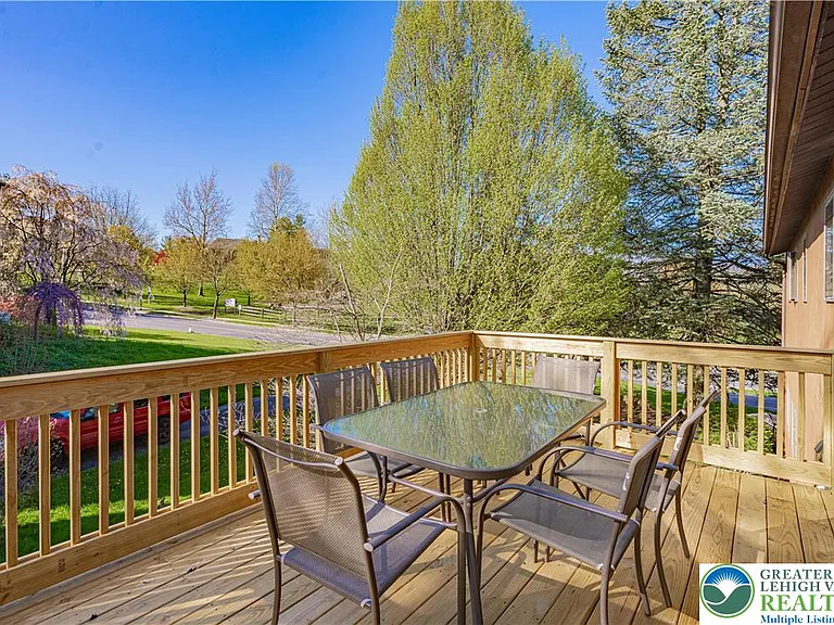 3705 Vale View Dr S — Photo 41