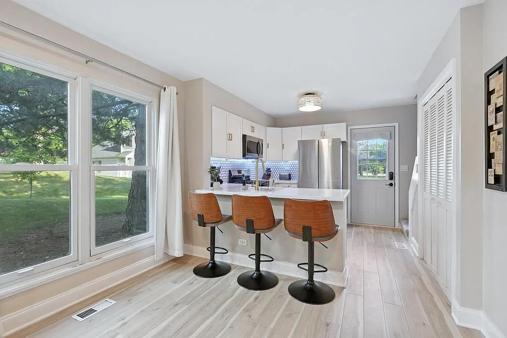 2621 Wingate Ct — Photo 4