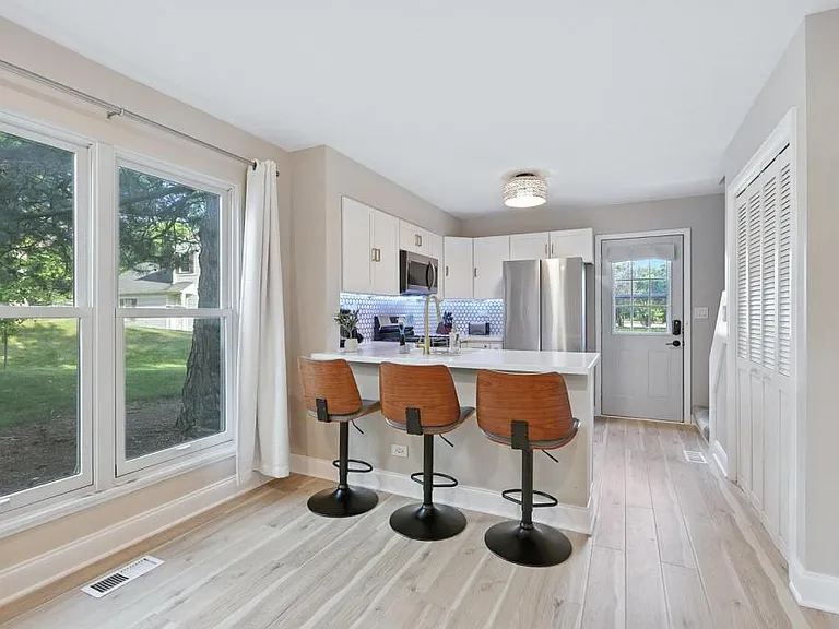 2621 Wingate Ct — Photo 4