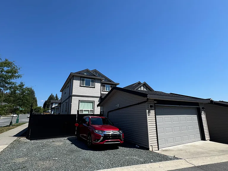 1250 Mitchell St — Photo 31