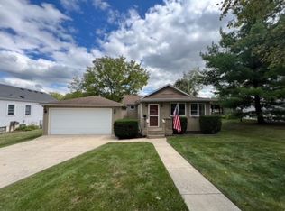 123 S Adams St, Westmont, IL
