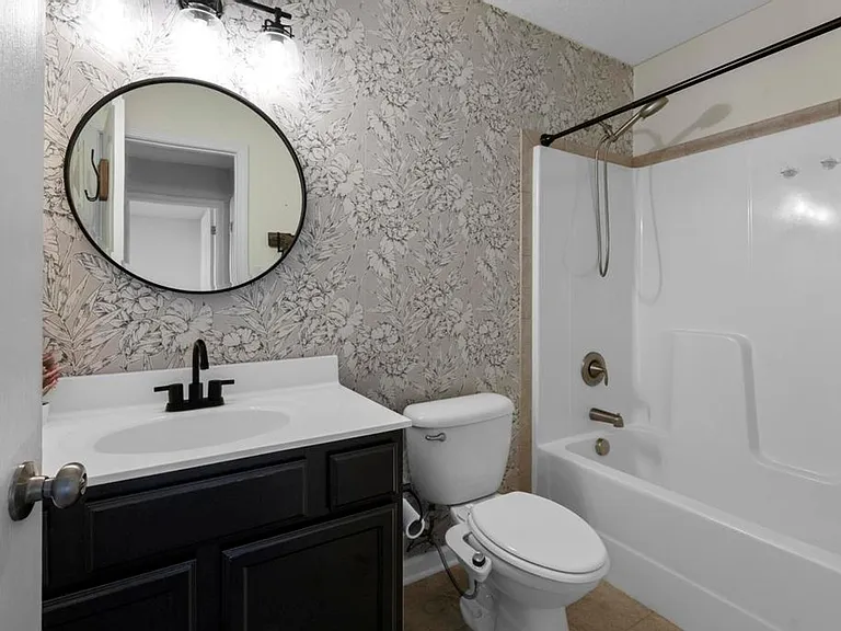 302 Aquamarine Cir — Photo 17
