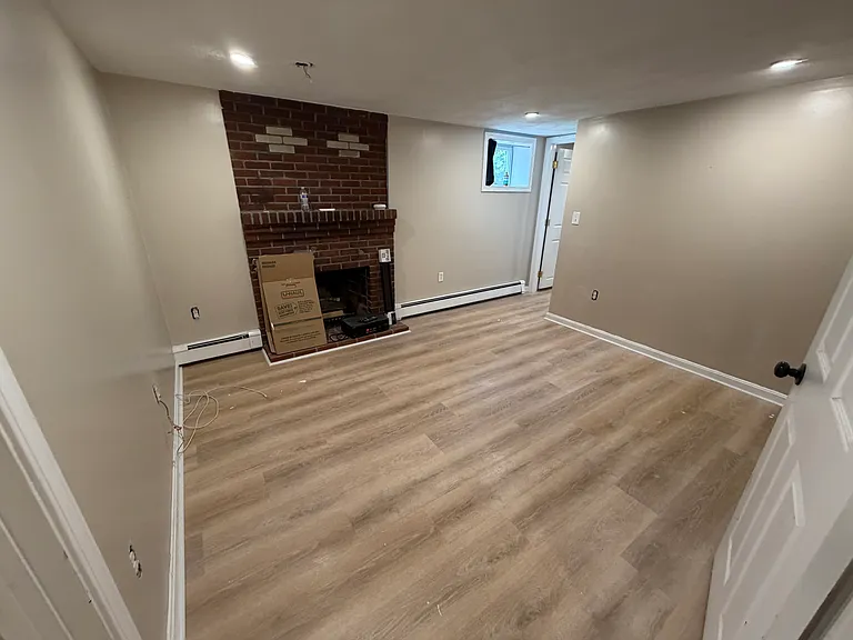 32 Judge Rd #BASEMENT — Photo 10