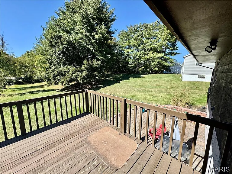 2315 Williams St — Photo 46