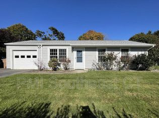 22 Luce Ave, Niantic, CT 06357