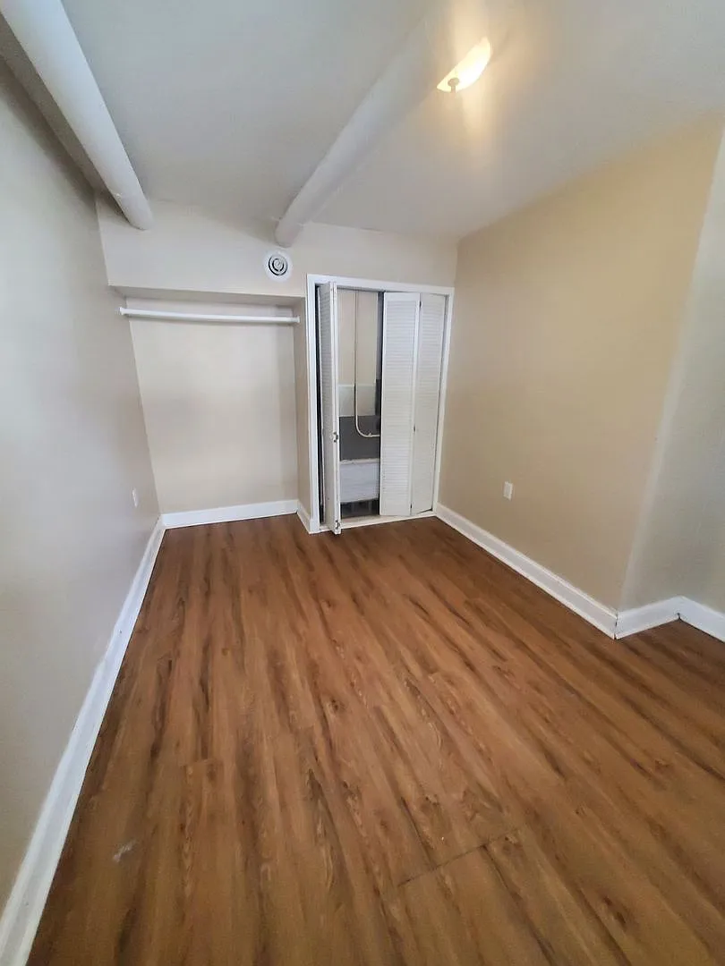 1916 S. 5th Pl. - Front Tri-Plex (Ace Property) — Photo 3