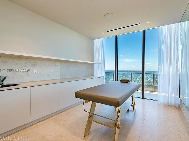 1000 Brickell Plz #4509 — Photo 9