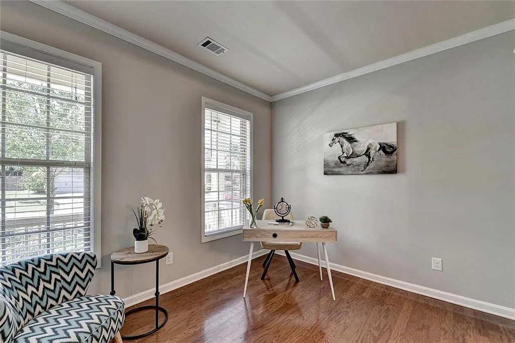 5 bed, 3.5 bath, 2932 sqft, $3,500 — Photo 4