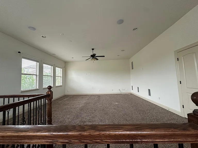 906 Madison Fork Dr — Photo 21