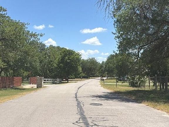 5th image of 11802 Sleepy Hollow Rd