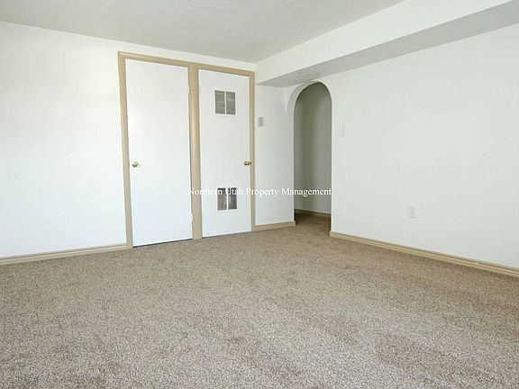 3 Front Room View 2_09142017
