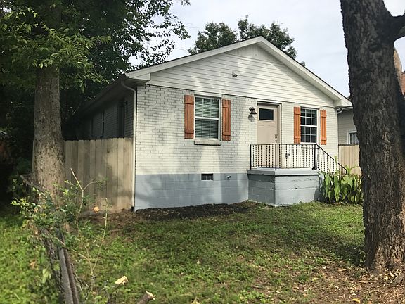 2nd image of 1118 N 2nd St #A