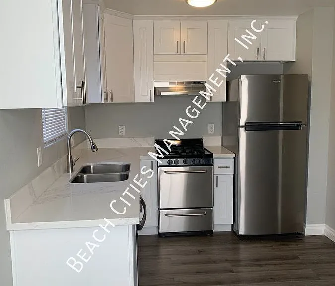 1220 Mira Mar Ave #1 — Photo 18
