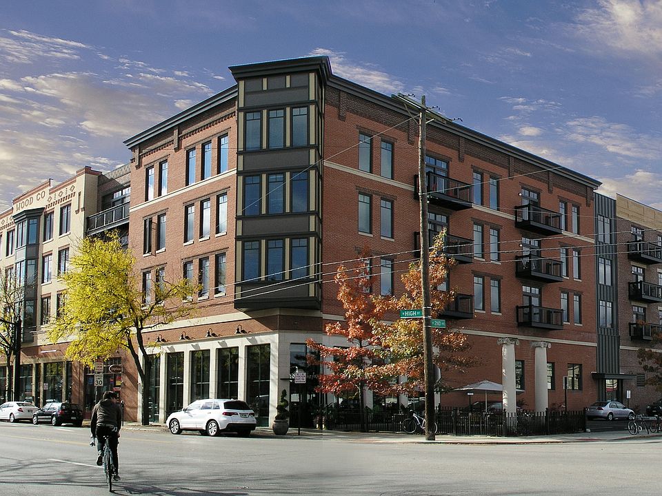 1st image of 939 N High St Unit 305