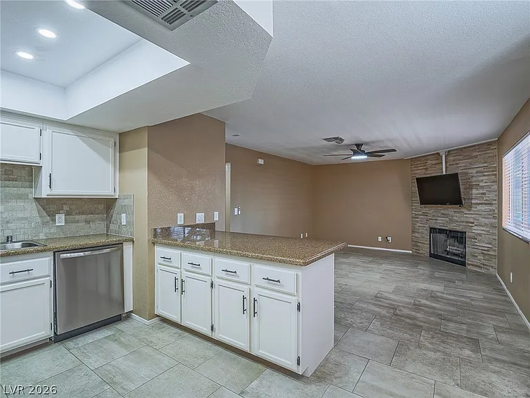 912 Boulder Springs Dr #101 — Photo 8