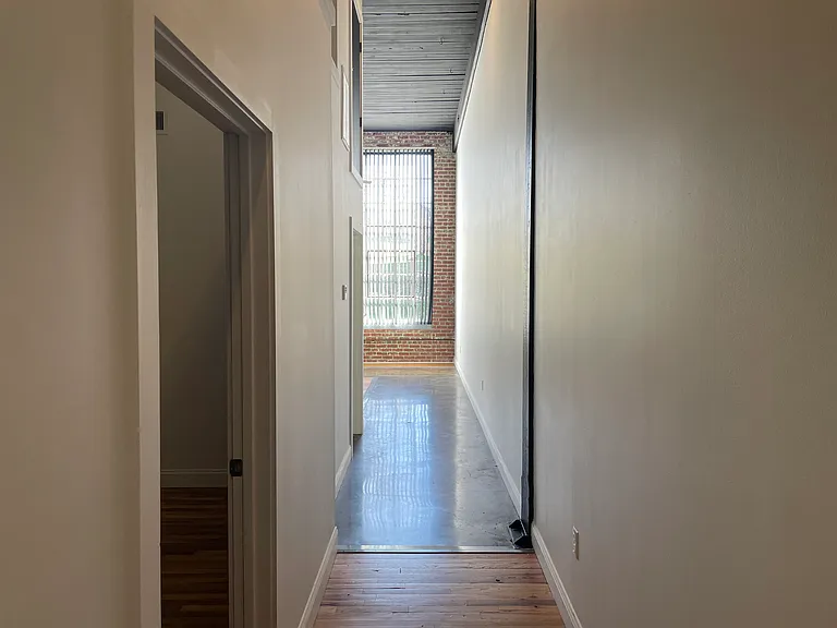 The Lynchburg Midtown Lofts — Photo 34