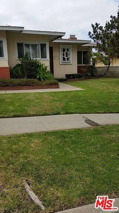 1st image of 2319 W 102nd St
