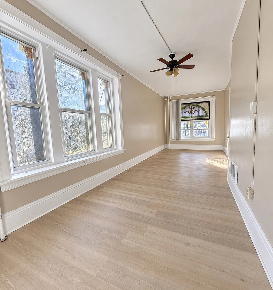 2 bed, 1002 sqft, $1,250 — Photo 3
