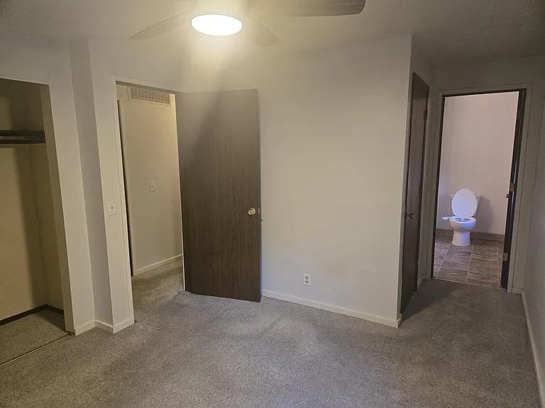 2788 Cheryl St — Photo 22