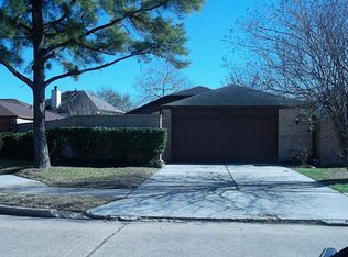 2415 Falls Church Dr, Houston, TX 77067