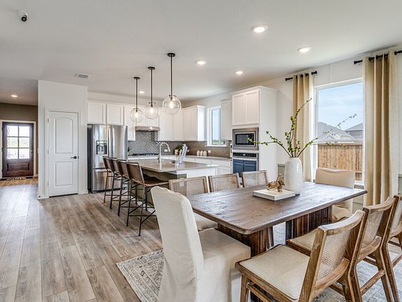 Dining area off kitchen