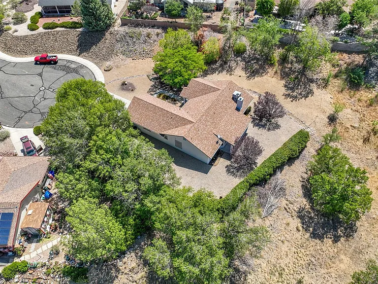 379 Badger Ct — Photo 42