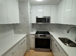90 Gold St #5M, New York, NY 10038