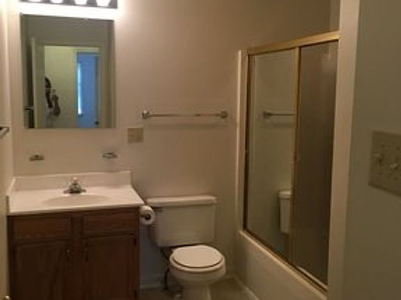 4th image of 217 E New St #200-5