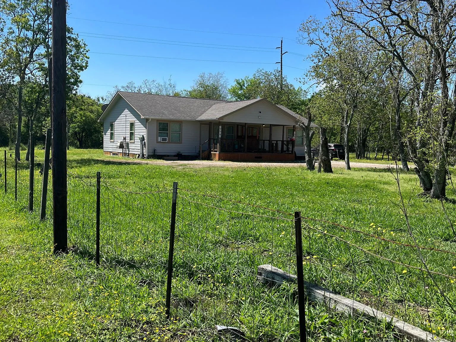 2 bed, 940 sqft, $1,200 — Photo 1